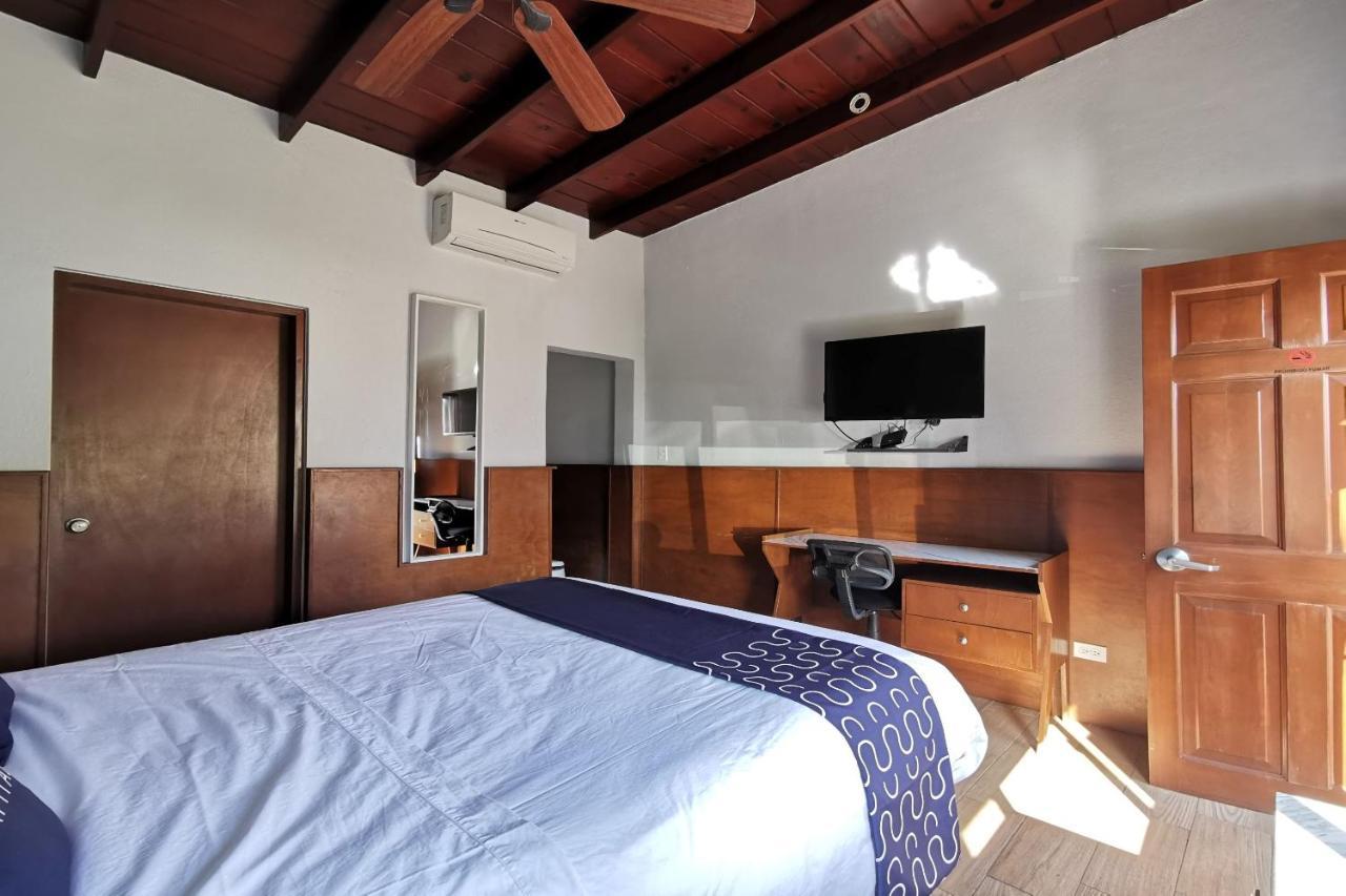 Capital O Hotel America Ensenada Eksteriør bilde