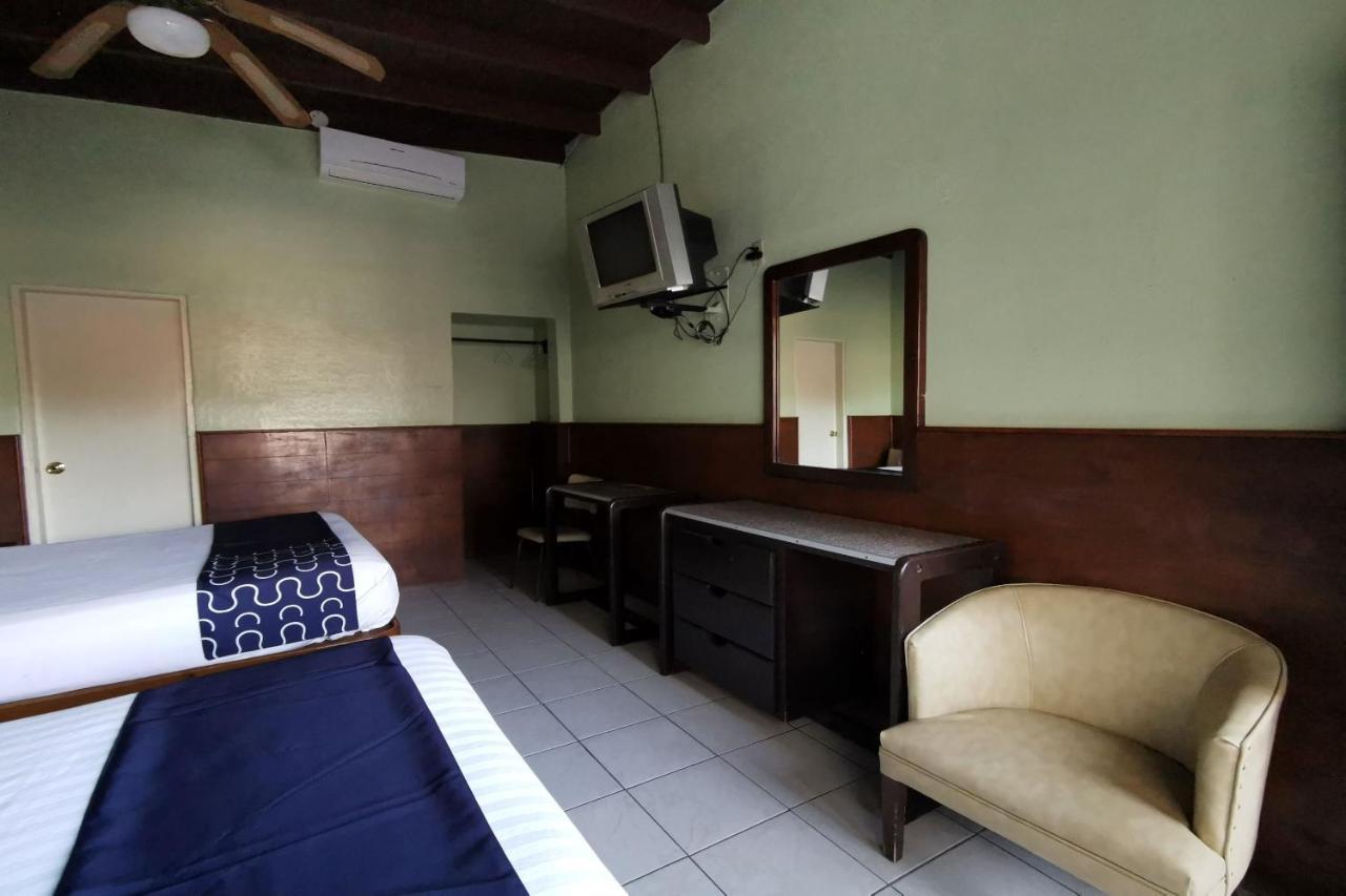 Capital O Hotel America Ensenada Eksteriør bilde